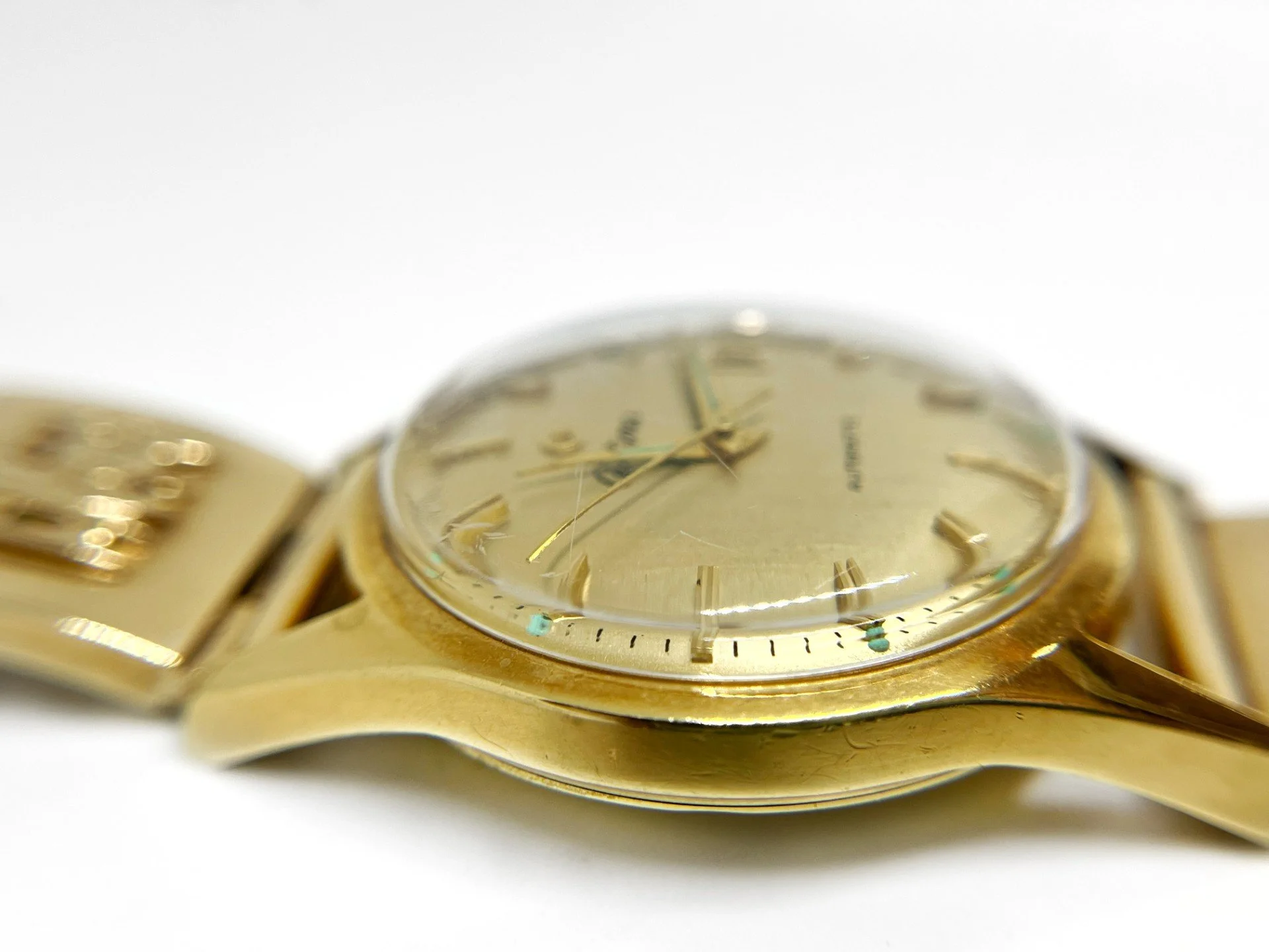 Certina 18K Gold Automatic Watch with Calendar — DeWitt's Diamond